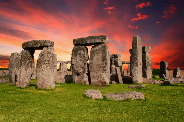 stonehenge v Británii
